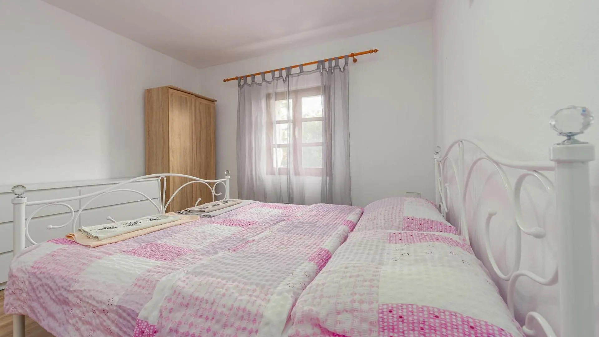 Stunning Home In Biograd Na Moru With Kitchen Croatie