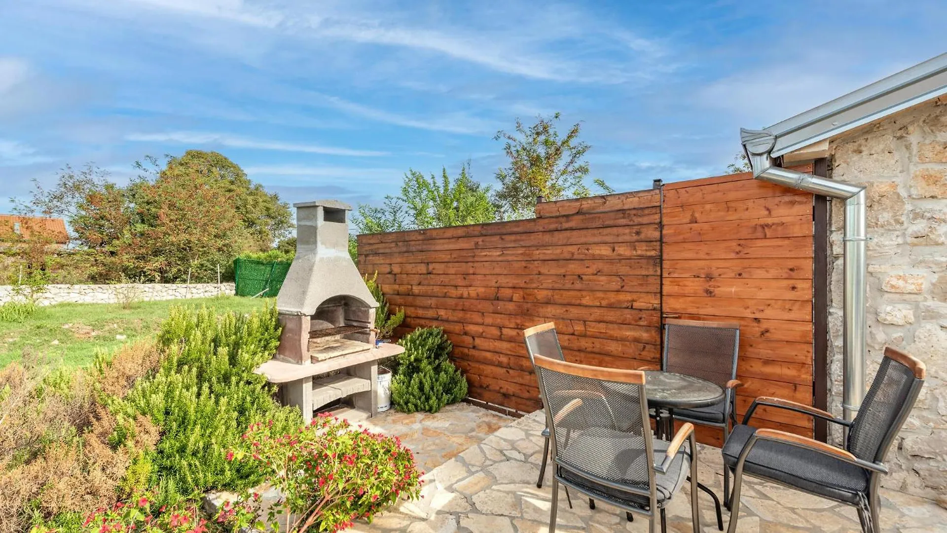 Stunning Home In Biograd Na Moru With Kitchen Hébergement de vacances
